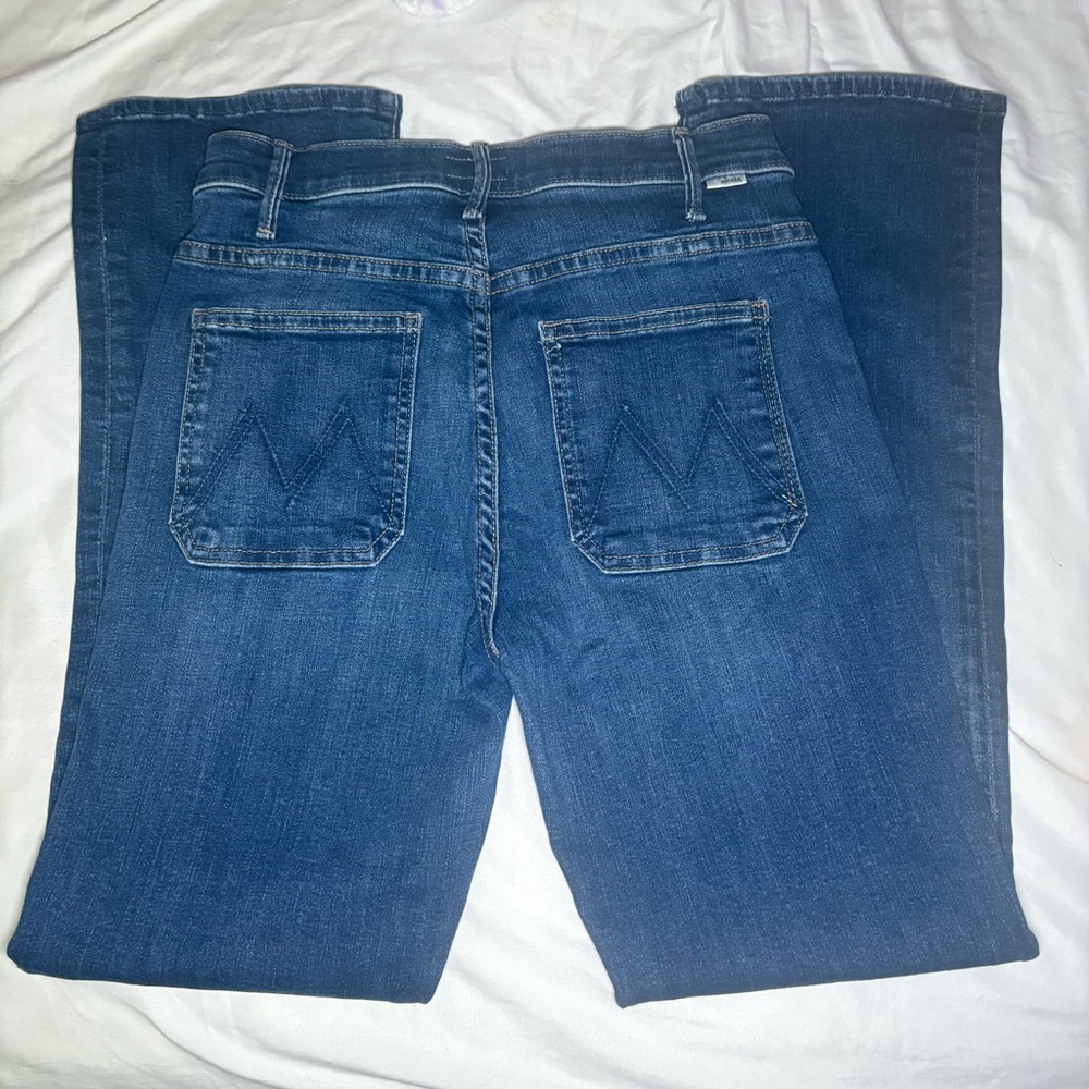 MOTHER The Patch Pocket Insider Flood Denim High Rise Jeans in On Your Left Wash - Picture 5 of 11